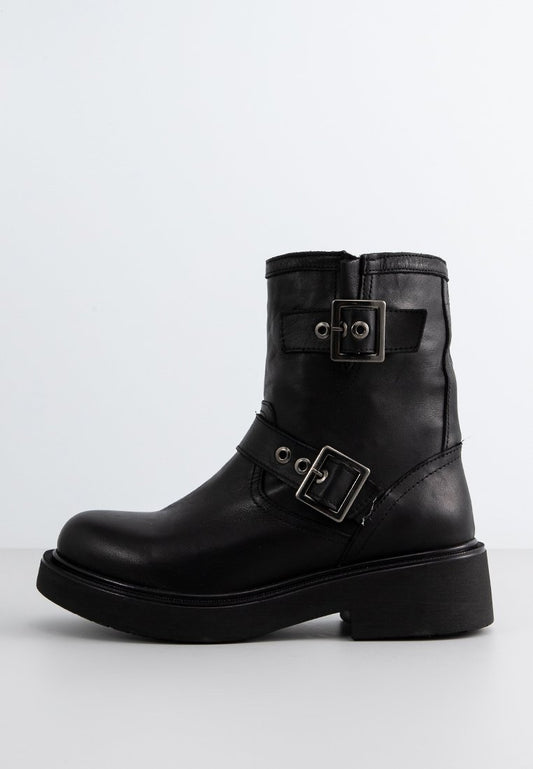 Inuovo Boots Black (ZZO1SBW08-Q00) Women