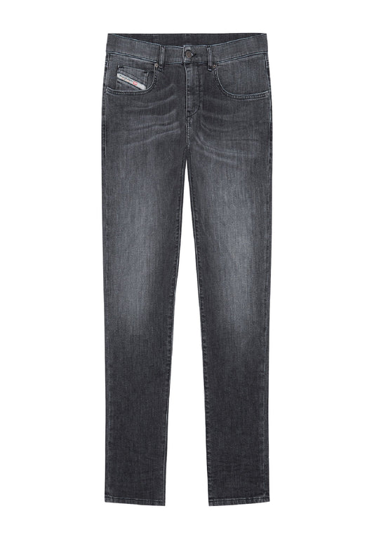 Diesel D-Strukt JoggJeans� 09D52 Slim Black (DI122G0YW-Q11) Men