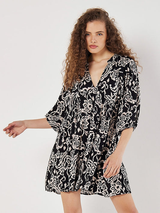 Apricot Dress Black / White Women