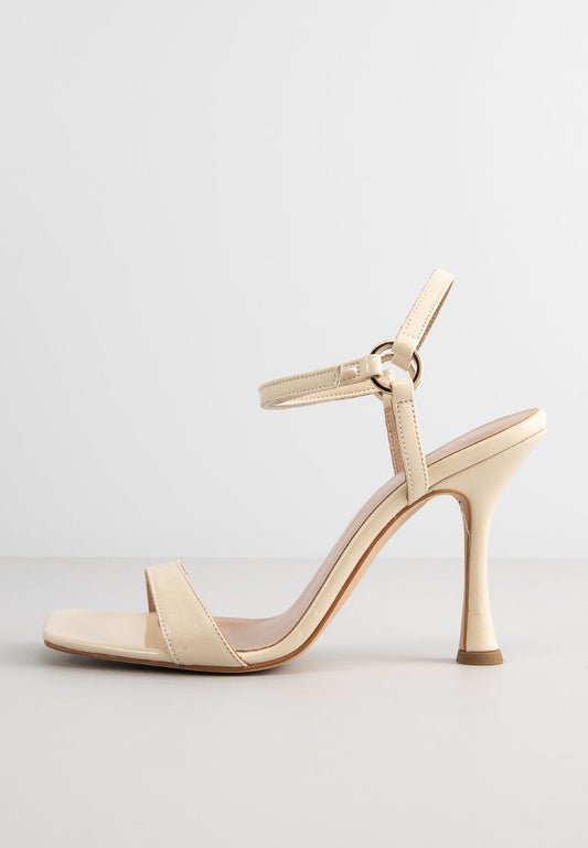 Inuovo Sandals (ZZO20X923) Women