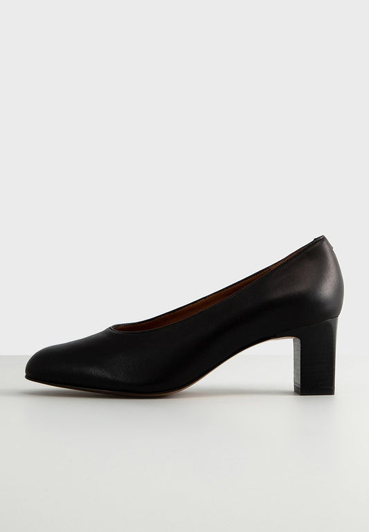 Robert Clergerie Pumps Black (ZZO24B634-Q00) Women