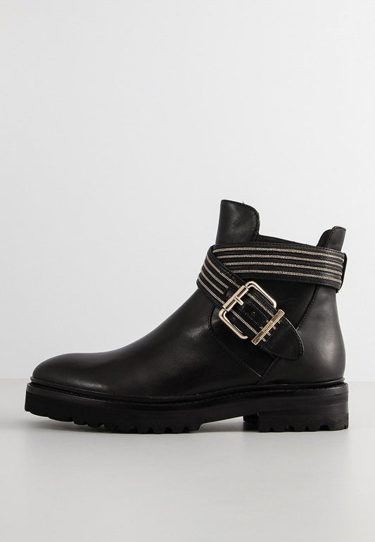 Steffen Schraut 44 CHAIN ROAD Black (ZZO19SD03-Q00) Women