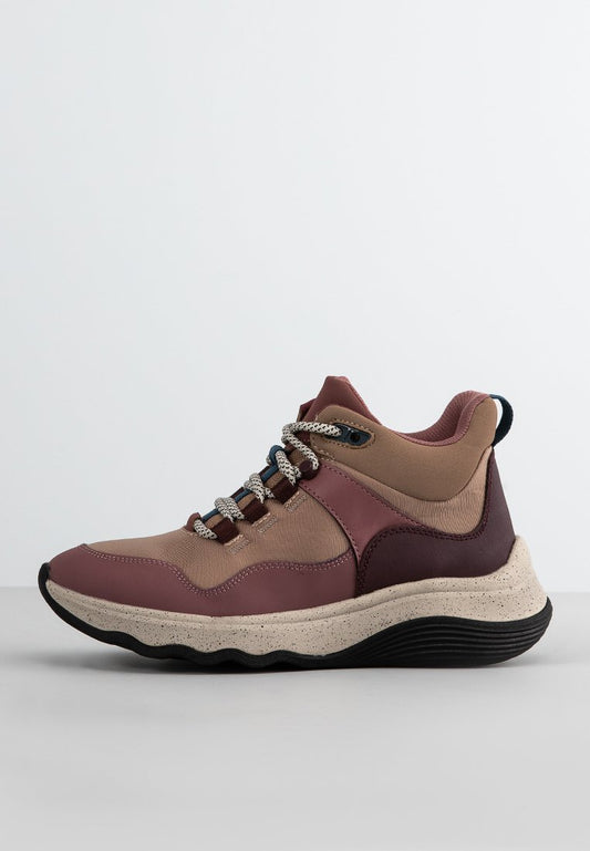Clarks Jaunt Lo Brown (ZZO2HG628-O00) Women